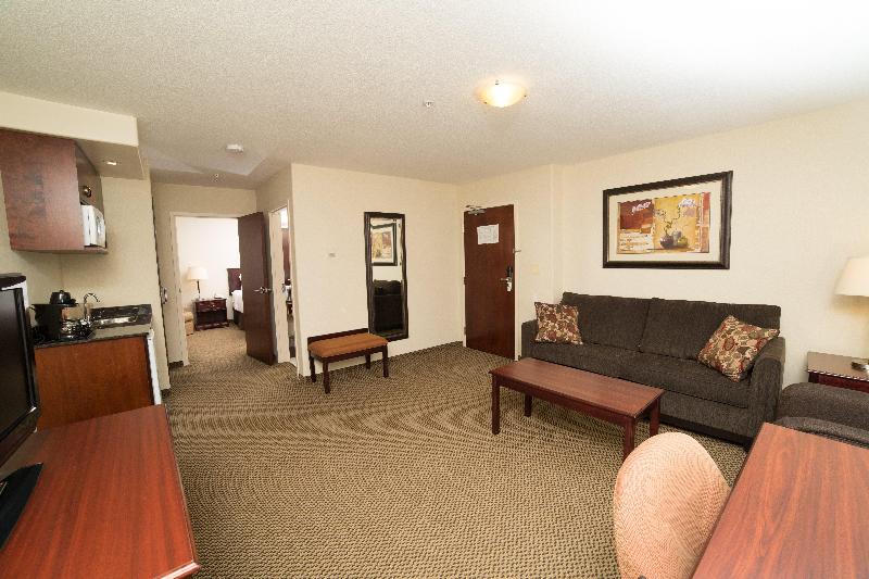 Holiday Inn Hotel and Suites Lloydminster photo 19