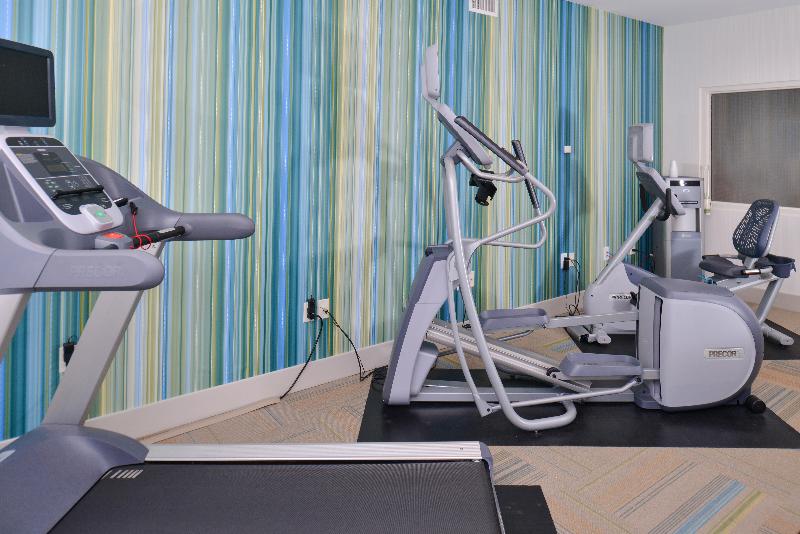 Holiday Inn Express and Suites Stevens Point image