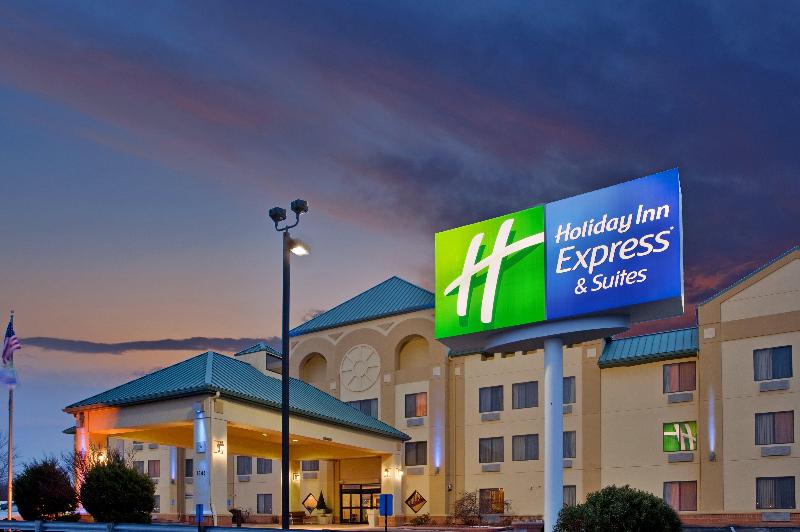 Holiday Inn Express Suites St. Louis West Fenton