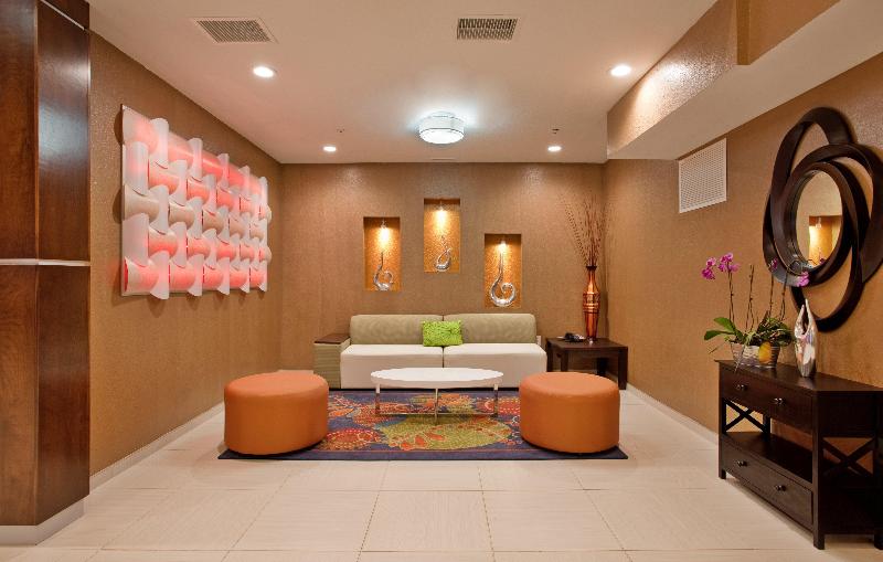 Holiday Inn Express and Suites St Louis Airport image