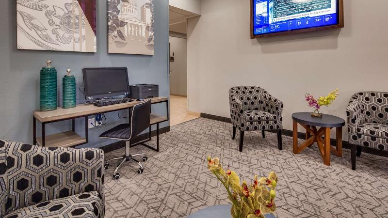 Bw St. Louis Airport North Hotel & Suites image