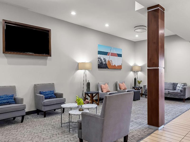 Bw St. Louis Airport North Hotel & Suites image