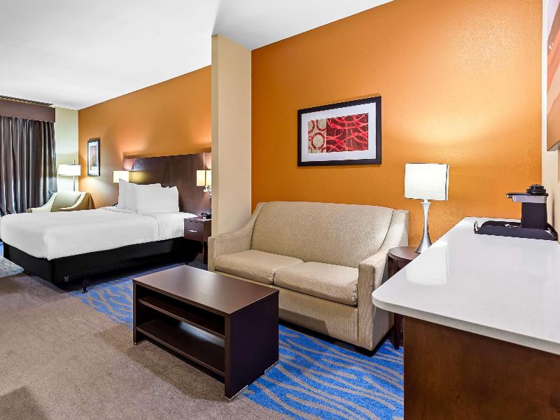 Bw St. Louis Airport North Hotel & Suites image