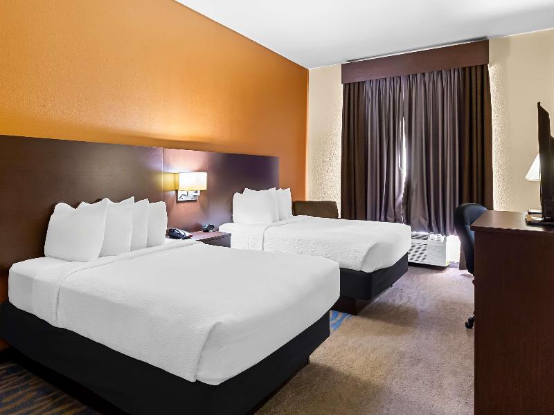 Bw St. Louis Airport North Hotel & Suites image