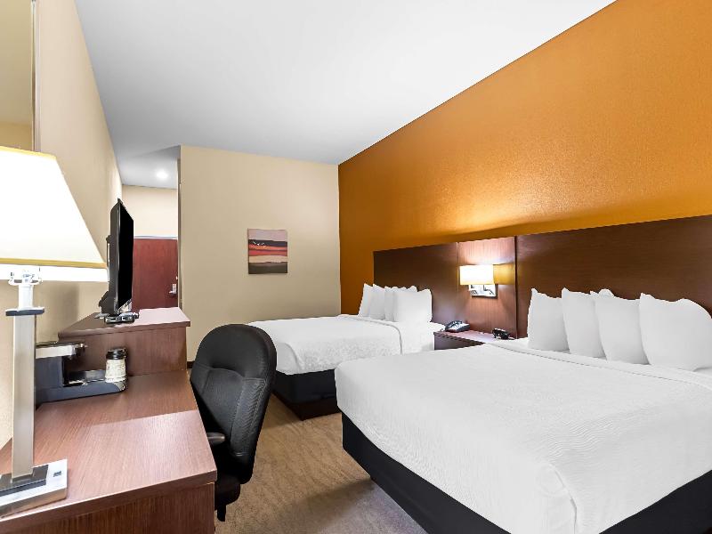 Bw St. Louis Airport North Hotel & Suites image