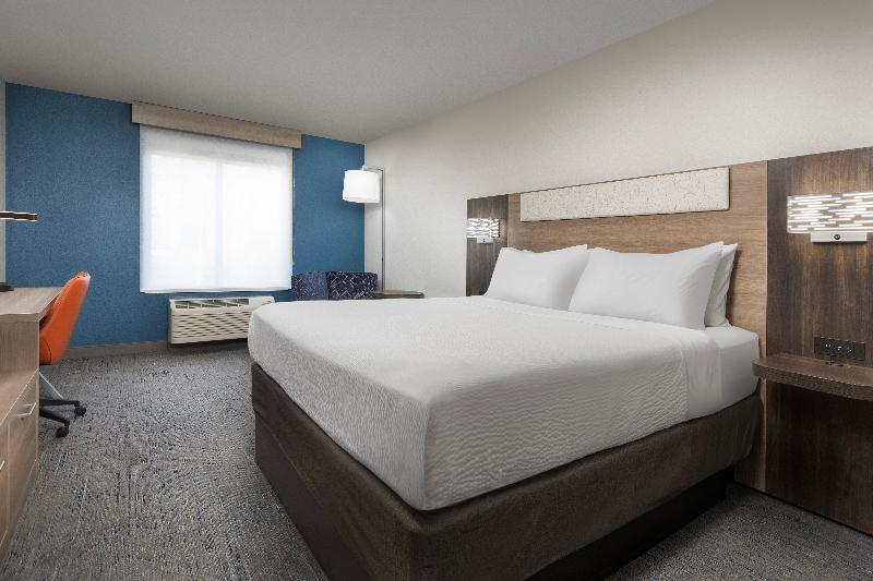Holiday Inn Express and Suites Superior image