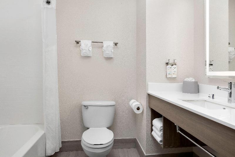 Holiday Inn Express and Suites Superior image