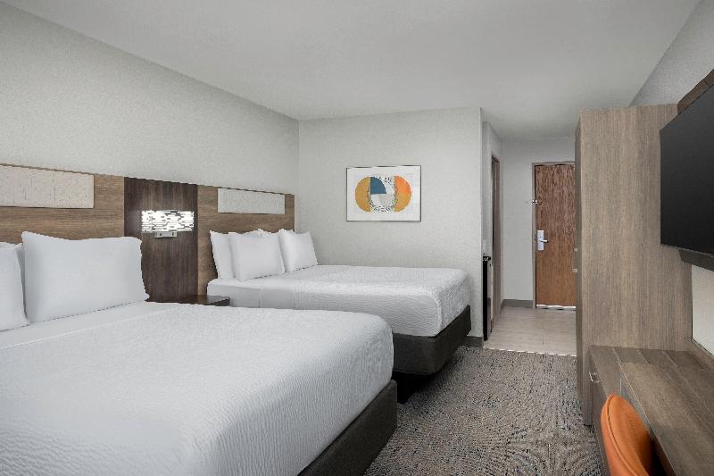 Holiday Inn Express and Suites Superior image