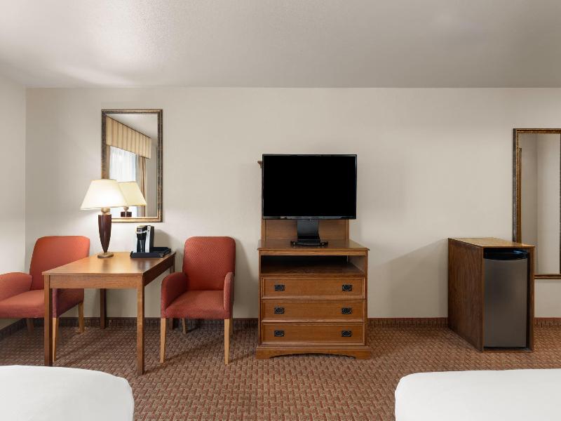 Baymont Inn & Suites by Wyndham Sturgis image