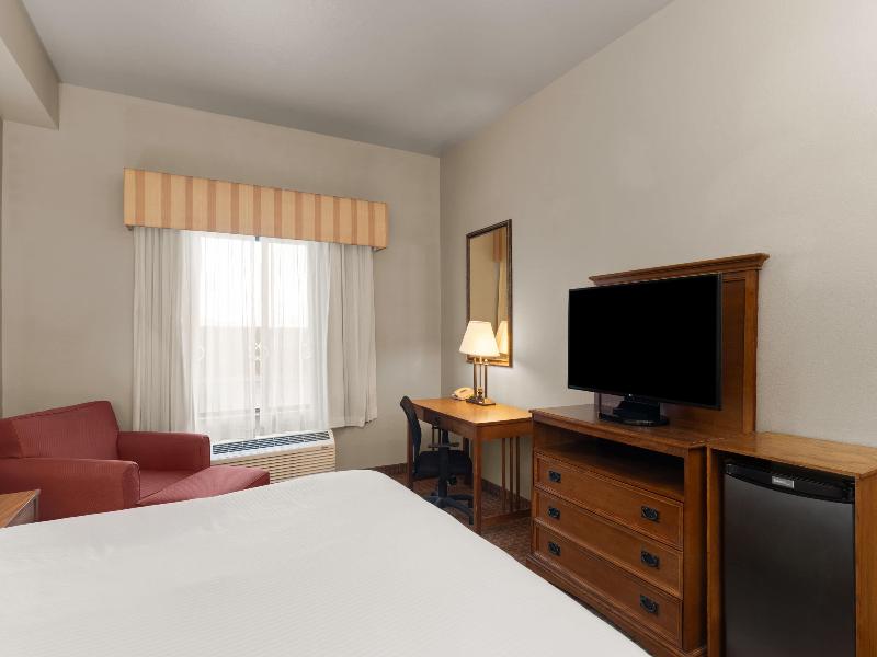 Baymont Inn & Suites by Wyndham Sturgis image