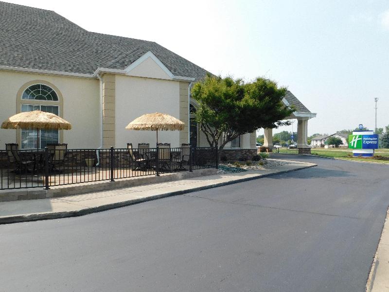 Holiday Inn Express Birch Run Frankenmuth Area