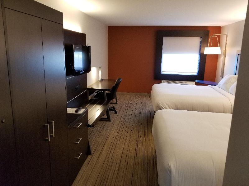 Holiday Inn Express Birch Run Frankenmuth Area photo 11