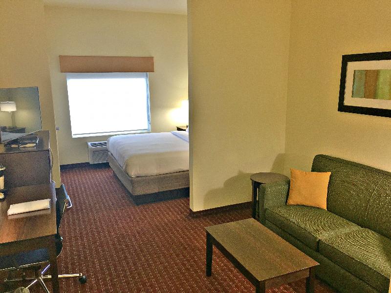 Holiday Inn Express Defuniak Springs image