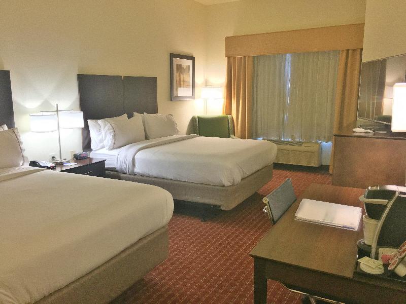 Holiday Inn Express Defuniak Springs image