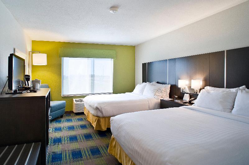 Holiday Inn Express & Suites Vermillion By IHG image