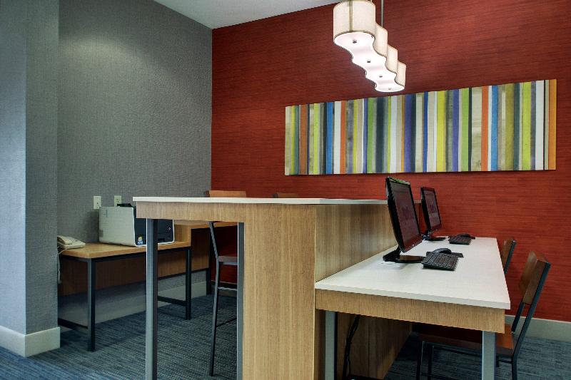 Holiday Inn Express Vernon College Area (Hwy 287) image