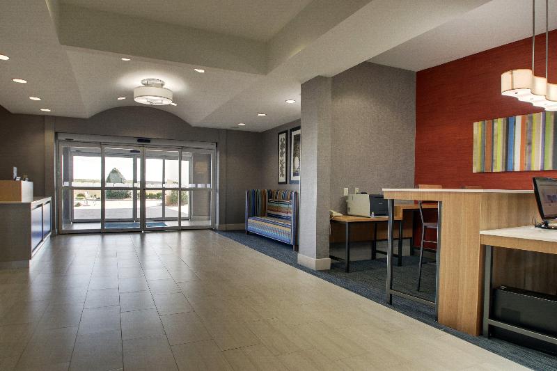 Holiday Inn Express Vernon College Area (Hwy 287) image