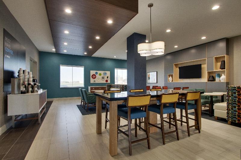 Holiday Inn Express Vernon College Area (Hwy 287) image