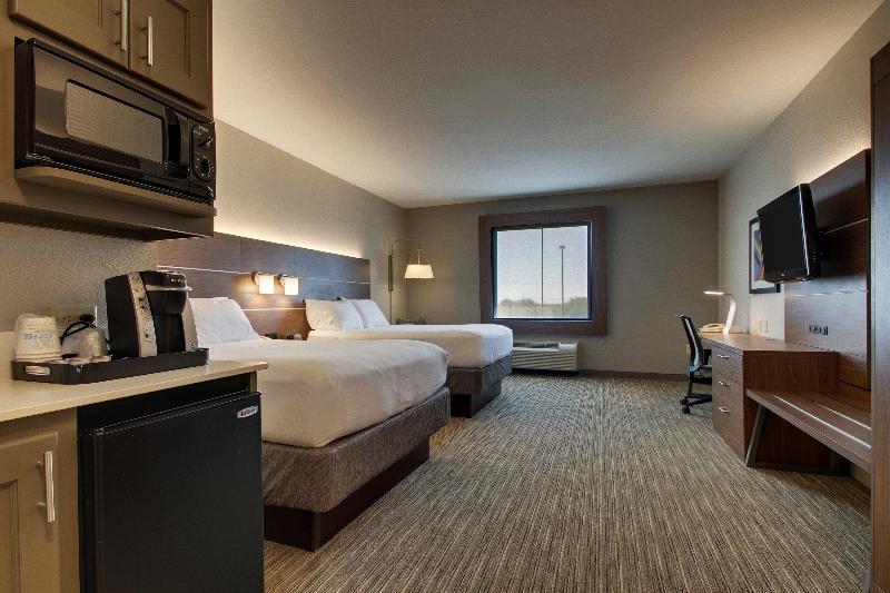 Holiday Inn Express Vernon College Area (Hwy 287) image