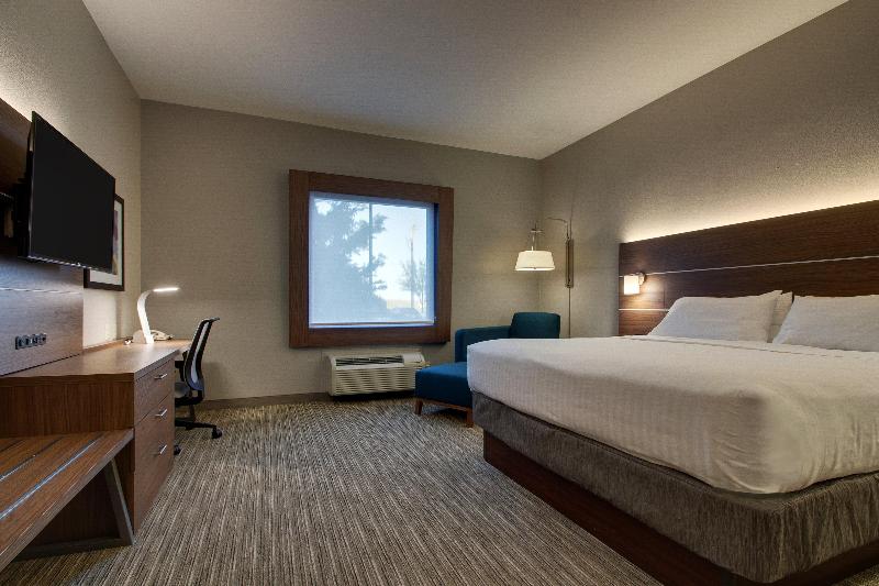 Holiday Inn Express Vernon College Area (Hwy 287) image