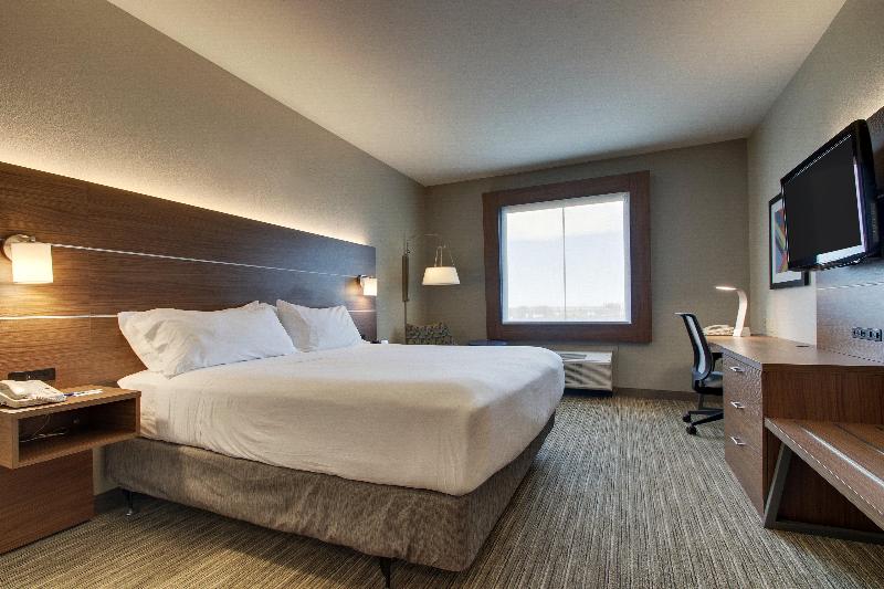 Holiday Inn Express Vernon College Area (Hwy 287) image