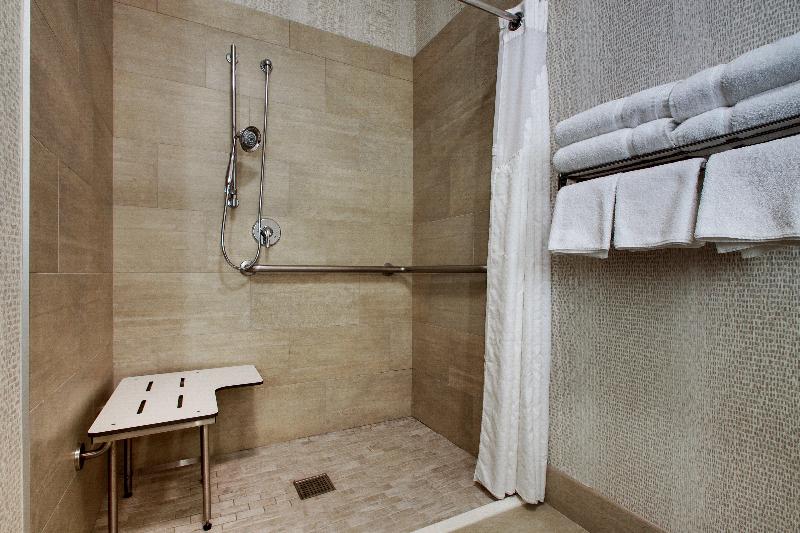 Holiday Inn Express Vernon College Area (Hwy 287) image