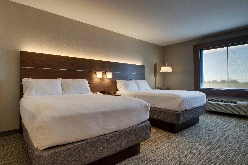 Holiday Inn Express Vernon College Area (Hwy 287) image