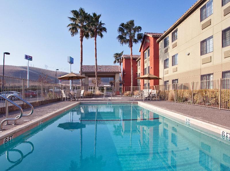 Holiday Inn Express Westley North Patterson Area image