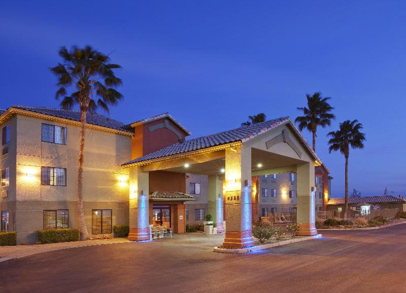 Holiday Inn Express Westley North Patterson Area image