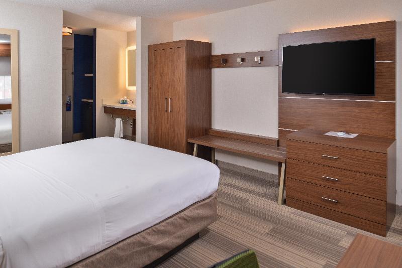 Holiday Inn Express Westley North Patterson Area image