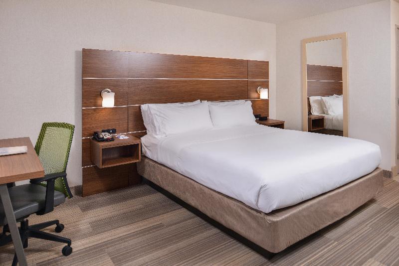 Holiday Inn Express Westley North Patterson Area image