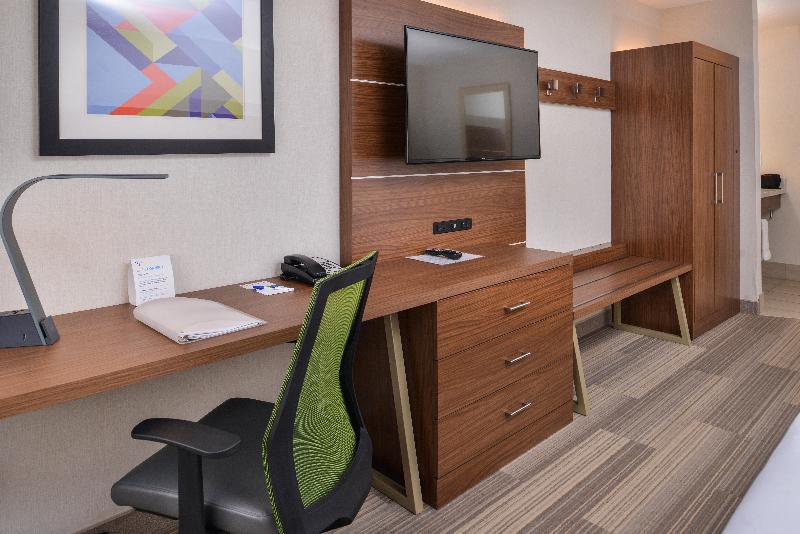 Holiday Inn Express Westley North Patterson Area image