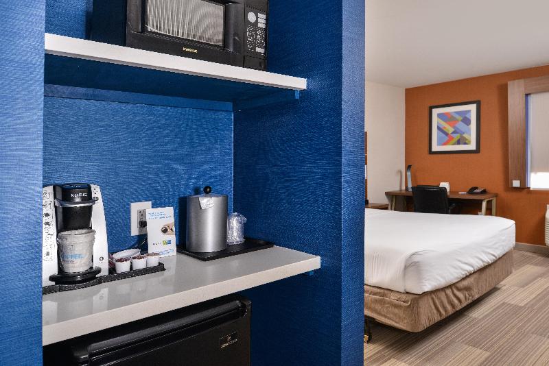Holiday Inn Express Westley North Patterson Area image