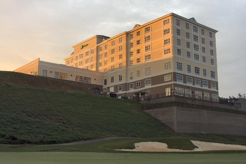 Doubletree Hilton Front Royal Blue Ridge Shadows
