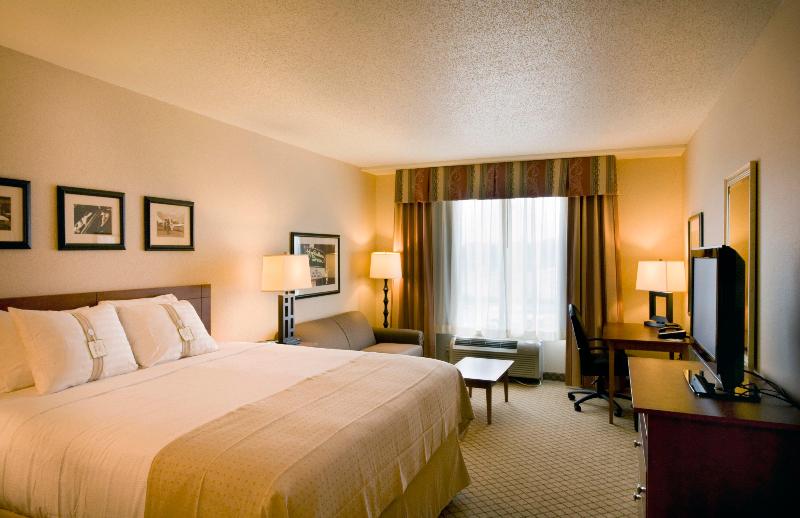 Holiday Inn Purdue - Fort Wayne image