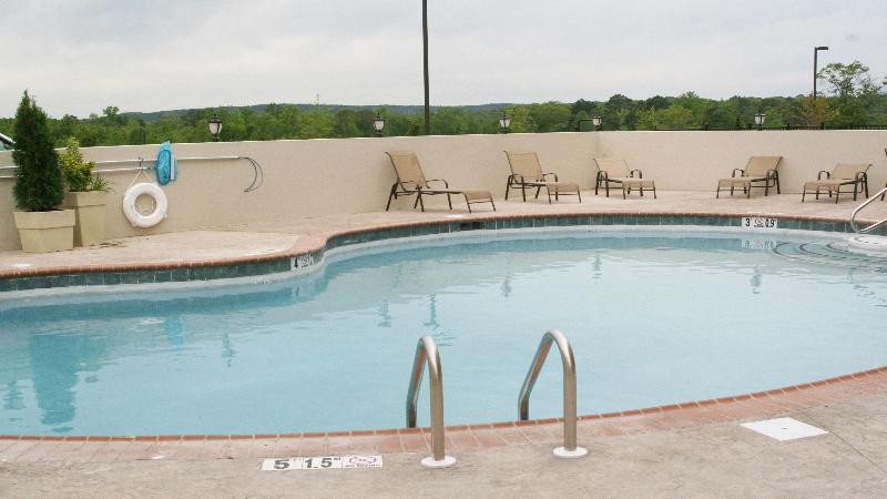Holiday Inn Guin image