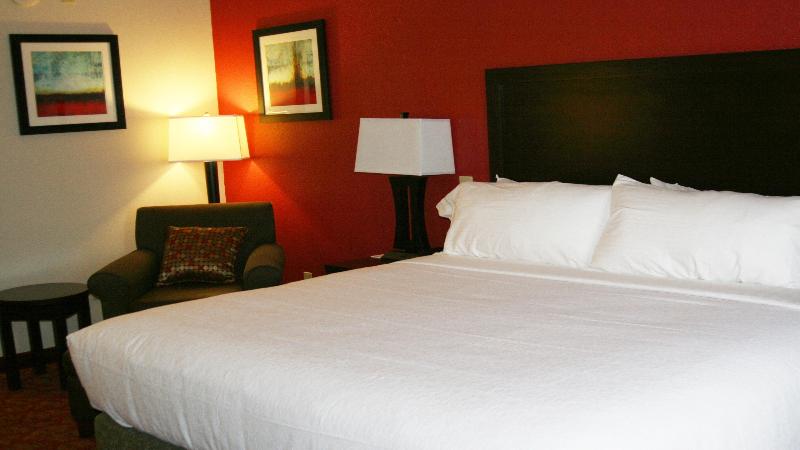 Holiday Inn Guin image