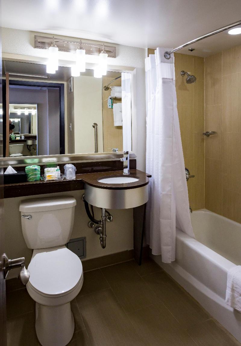 Fairfield inn & Suites Houston Downtown image