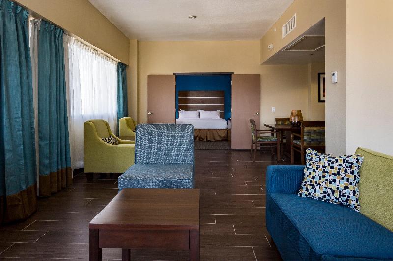 Fairfield inn & Suites Houston Downtown image