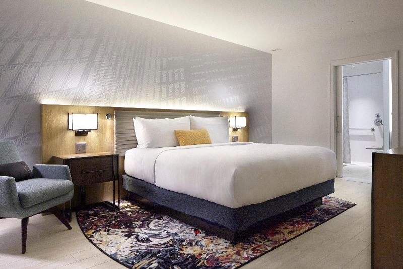 Hotel Indigo Atlanta Downtown image