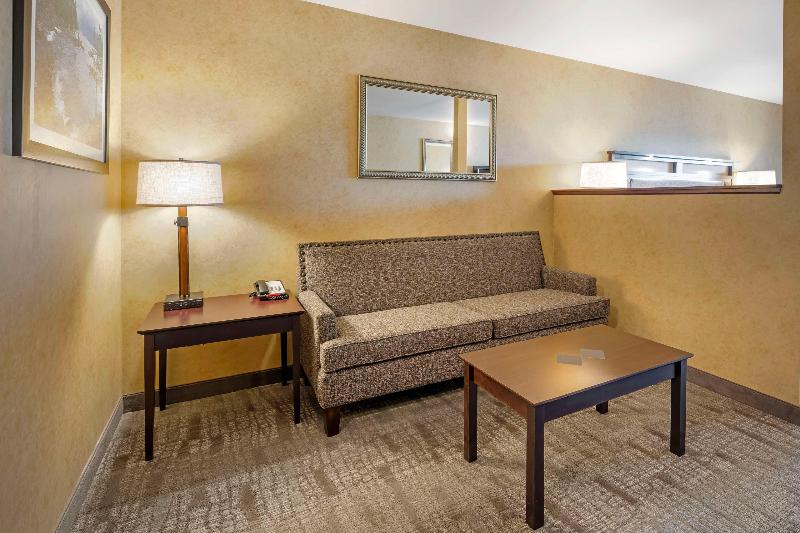 Best Western Plus Ponderay Mountain Lodge image