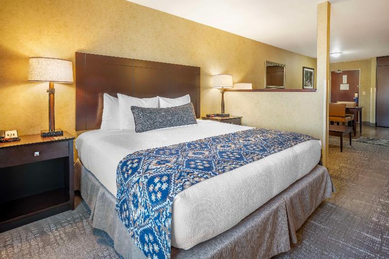 Best Western Plus Ponderay Mountain Lodge image