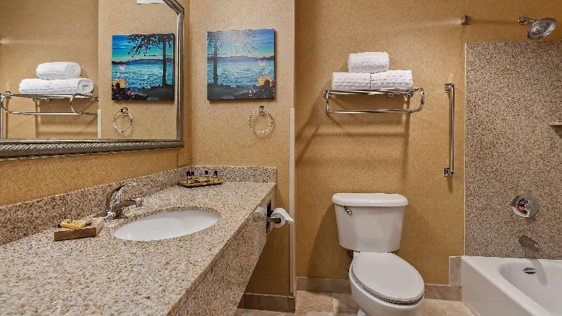 Best Western Plus Ponderay Mountain Lodge image