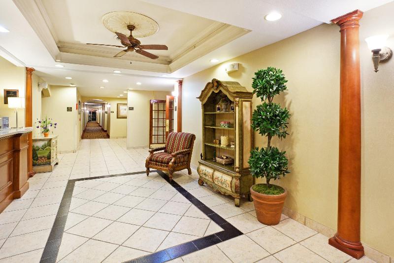 Holiday Inn Express & Suites Corbin By IHG image
