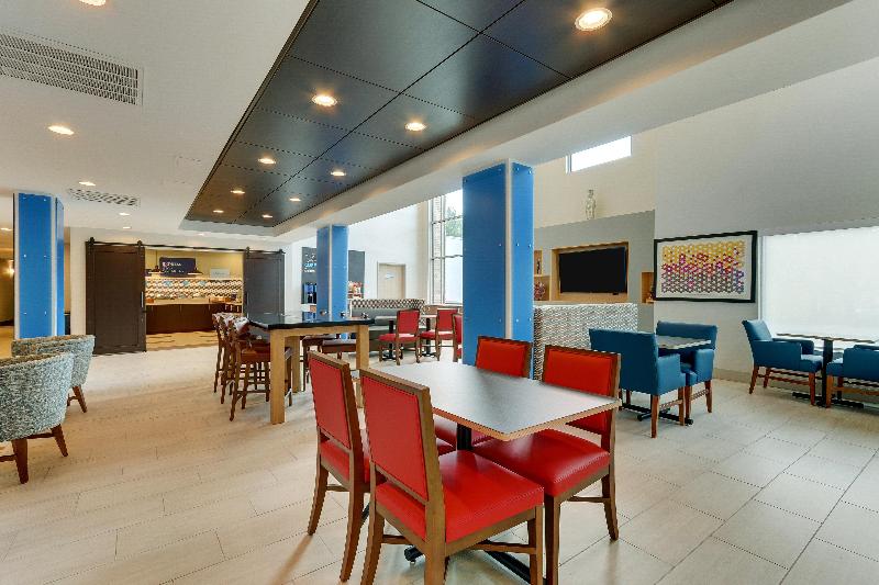 Holiday Inn Express & Suites Corbin By IHG image