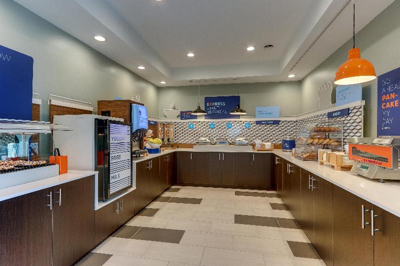 Holiday Inn Express & Suites Corbin By IHG image