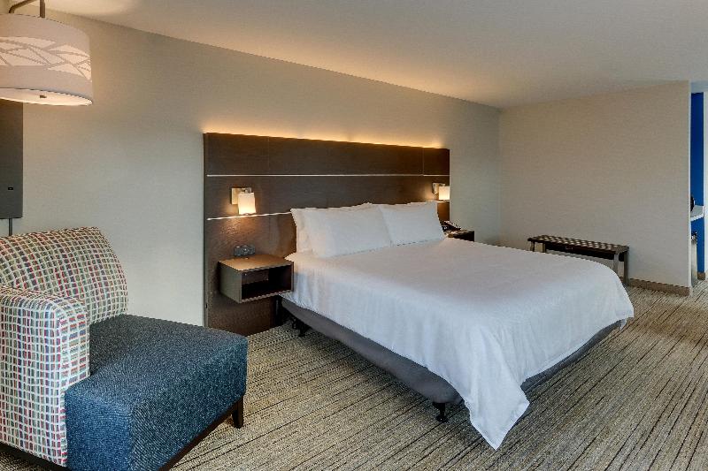 Holiday Inn Express & Suites Corbin By IHG image