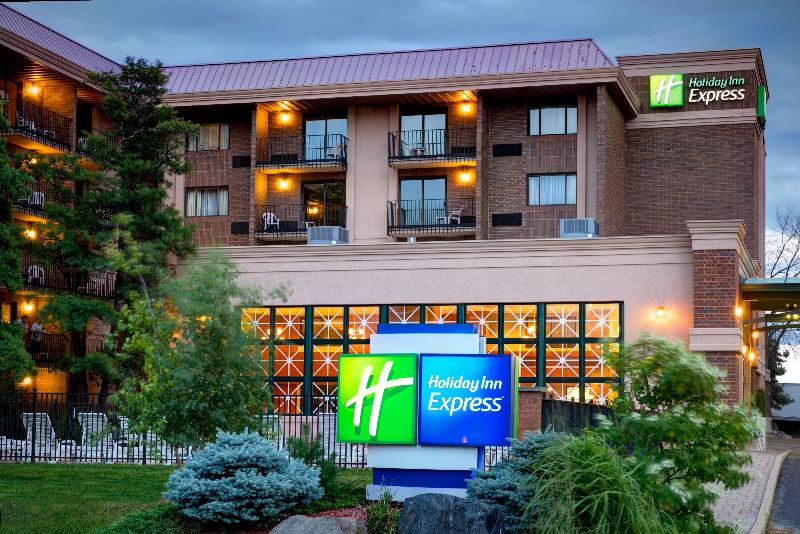 Holiday Inn Express Rolling Mdws-Schaumburg Area