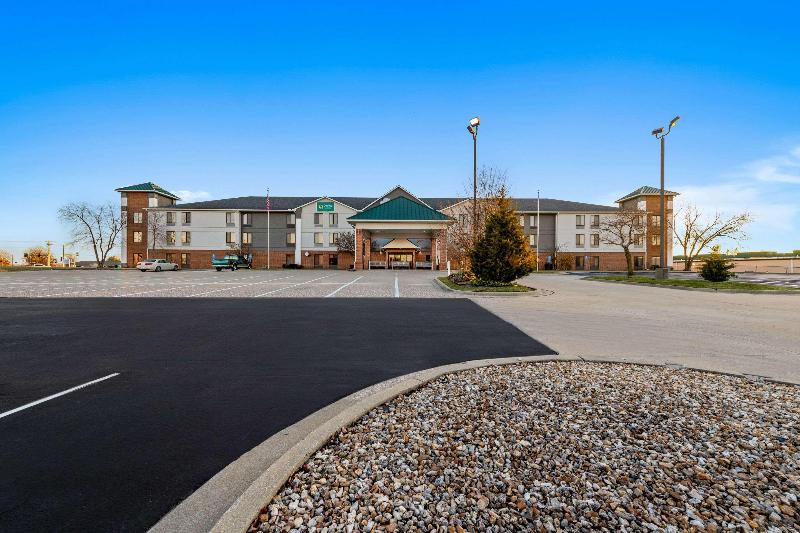 Quality Inn image