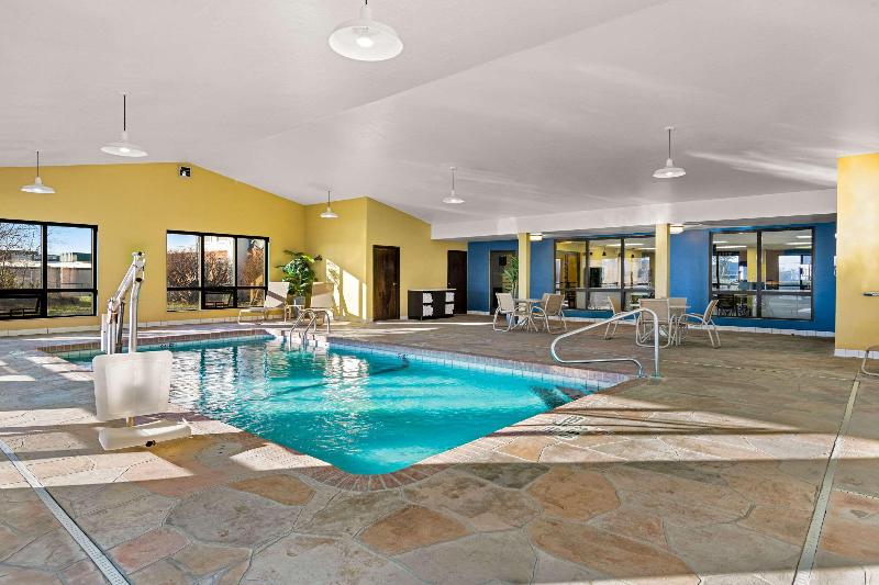 Quality Inn image